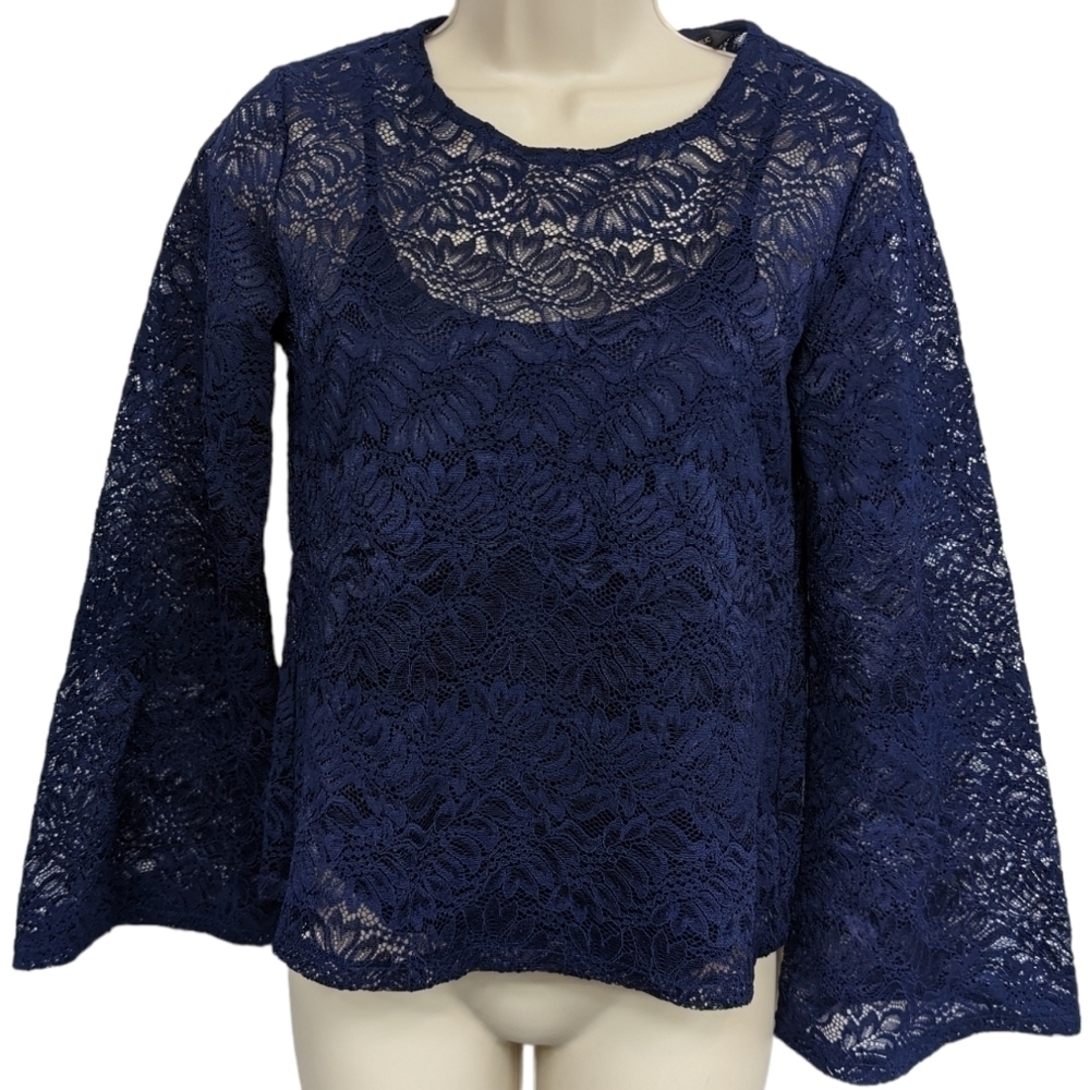 Banana Republic NWT Lace Bell Sleeve Top Sz XS Petite
